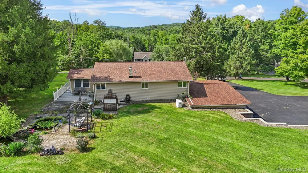 142 County Route 22 Johnson, NY 10933
