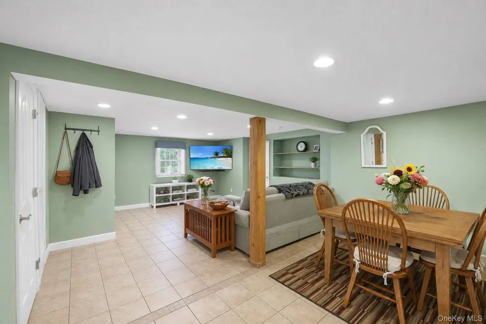 142 County Route 22 Johnson, NY 10933