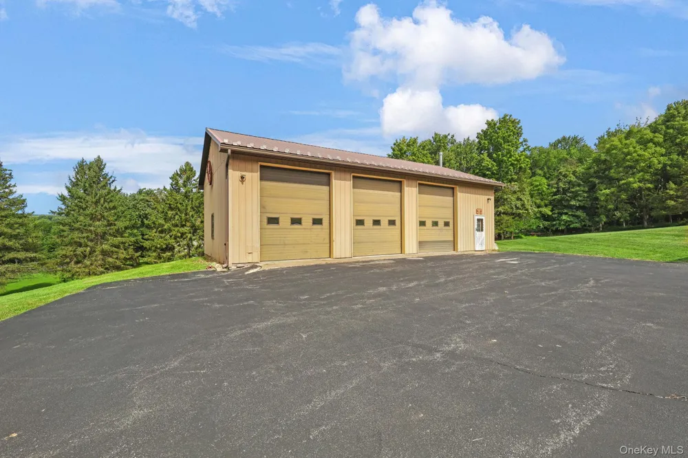 142 County Route 22 Johnson, NY 10933