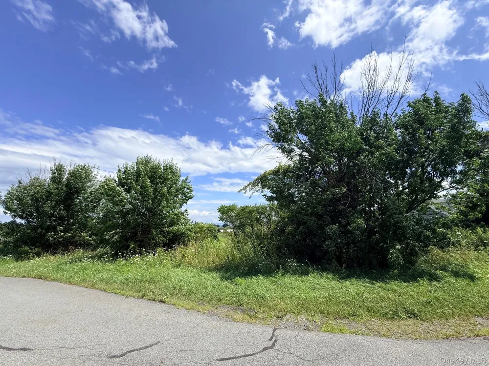 26 Quaker Hill Road Milton, NY 12547