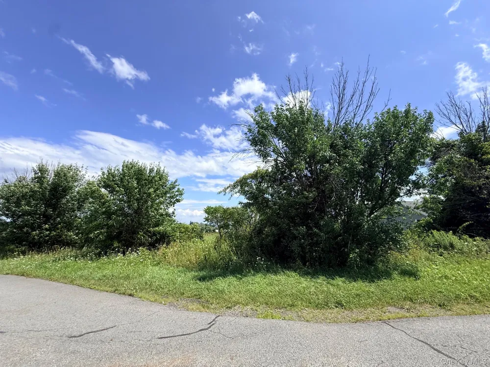 26 Quaker Hill Road Milton, NY 12547