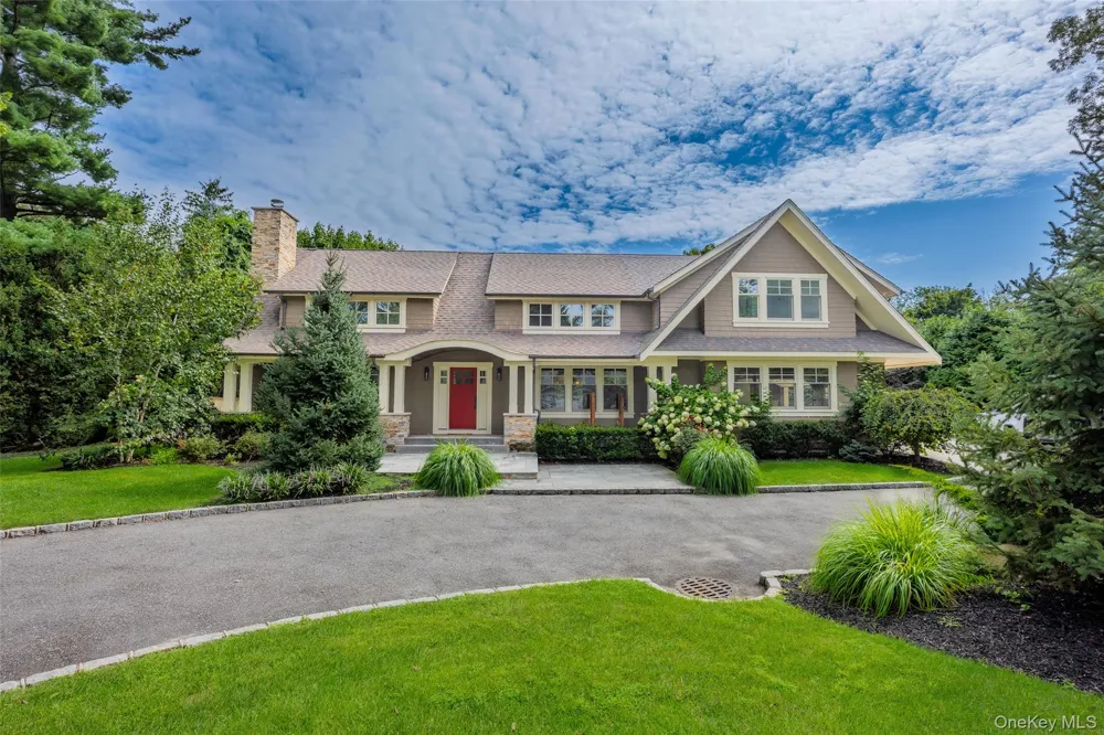 18 Green Meadow Lane Huntington, NY 11743