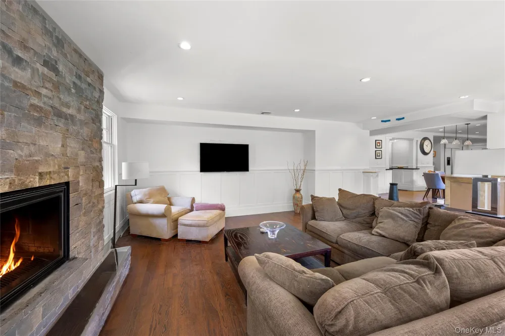 18 Green Meadow Lane Huntington, NY 11743