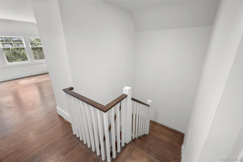 18 Green Meadow Lane Huntington, NY 11743