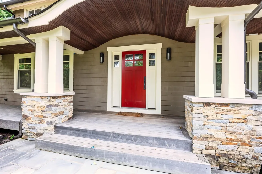 18 Green Meadow Lane Huntington, NY 11743