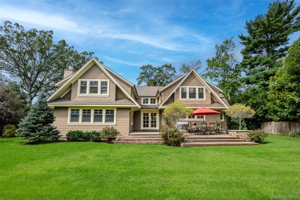 18 Green Meadow Lane Huntington, NY 11743