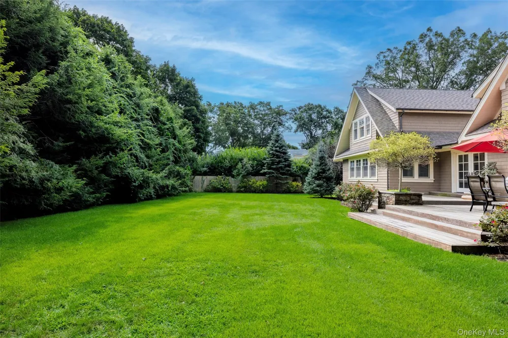 18 Green Meadow Lane Huntington, NY 11743
