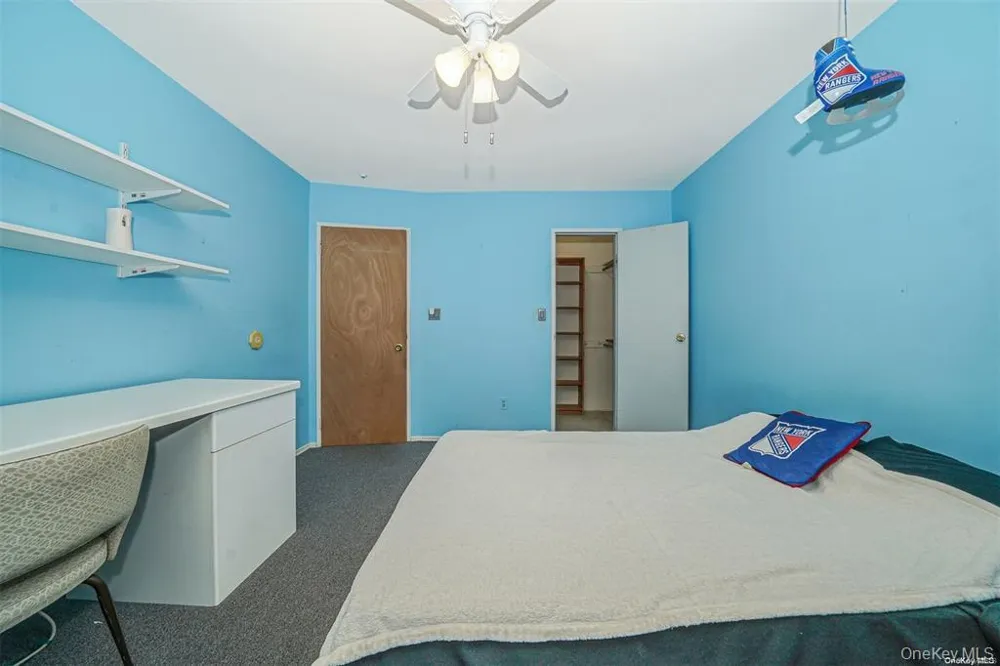 37 Santa Barbara Plainview, NY 11803