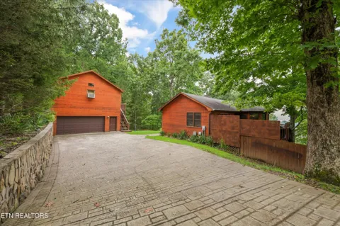 1186 Deerfield Way