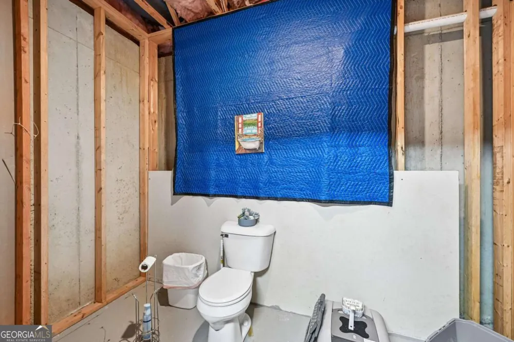 207 Overlook CT Dallas, GA 30157