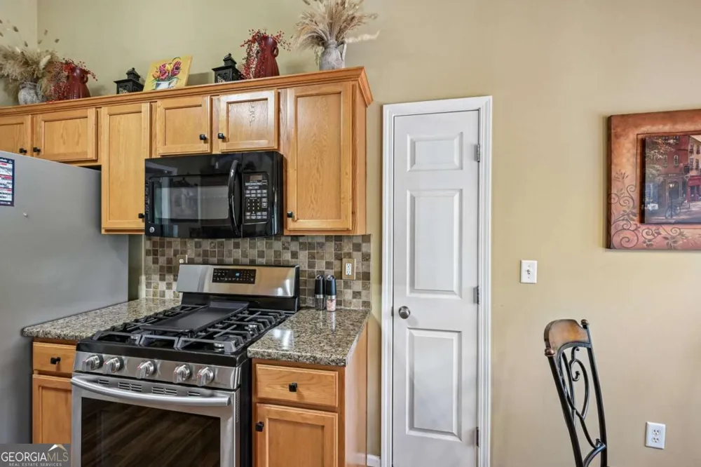 207 Overlook CT Dallas, GA 30157