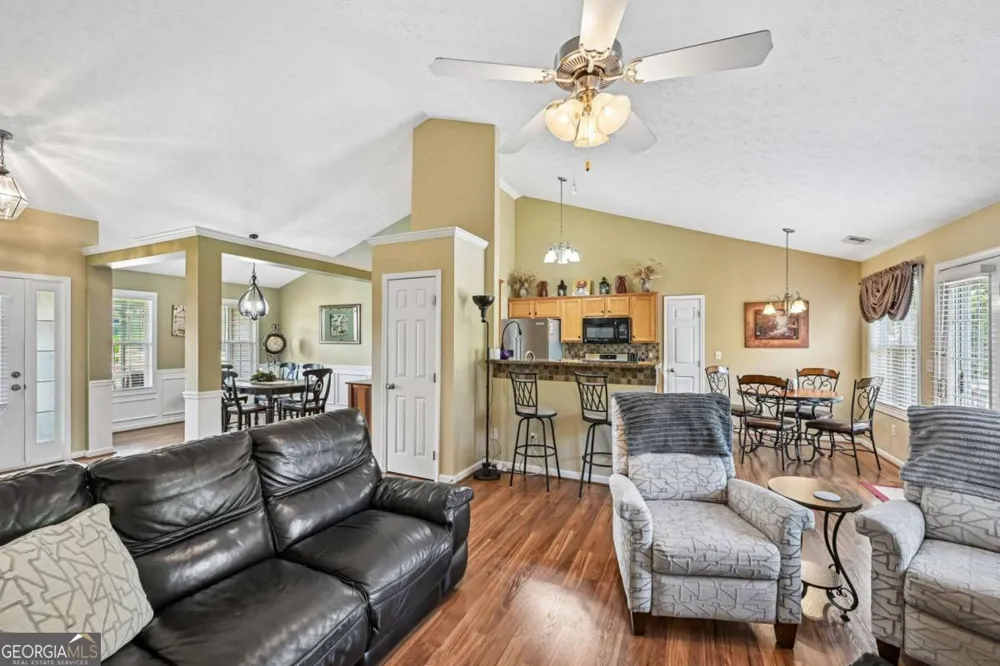 207 Overlook CT Dallas, GA 30157