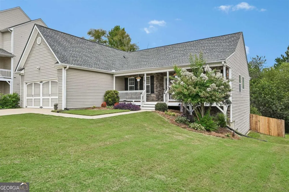 207 Overlook CT Dallas, GA 30157