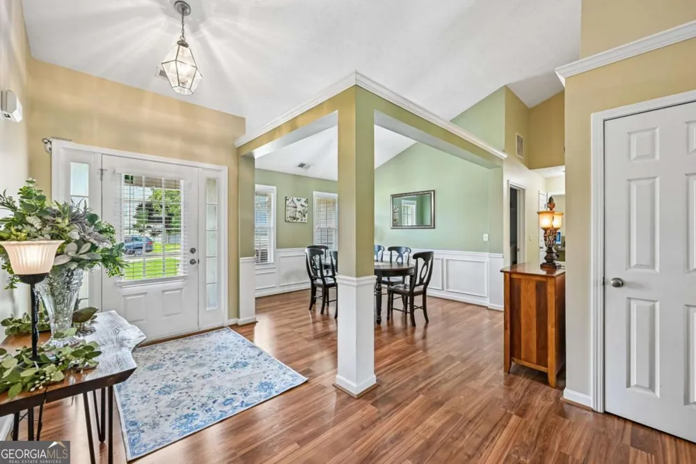 207 Overlook CT Dallas, GA 30157