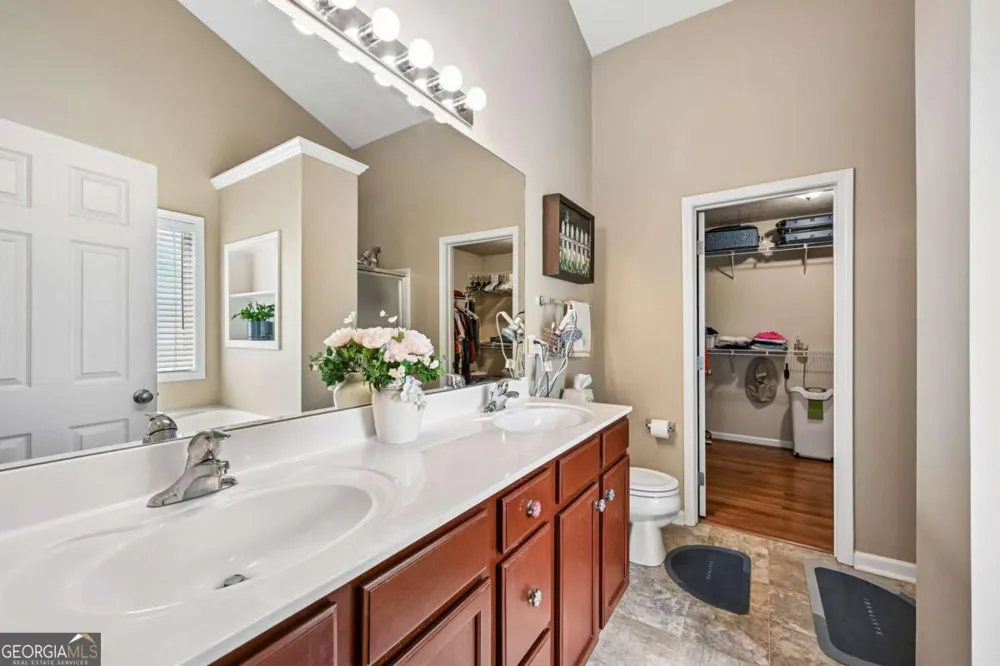 207 Overlook CT Dallas, GA 30157