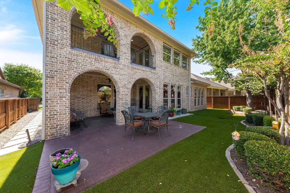 5816 Shoreside Drive Irving, TX 75039