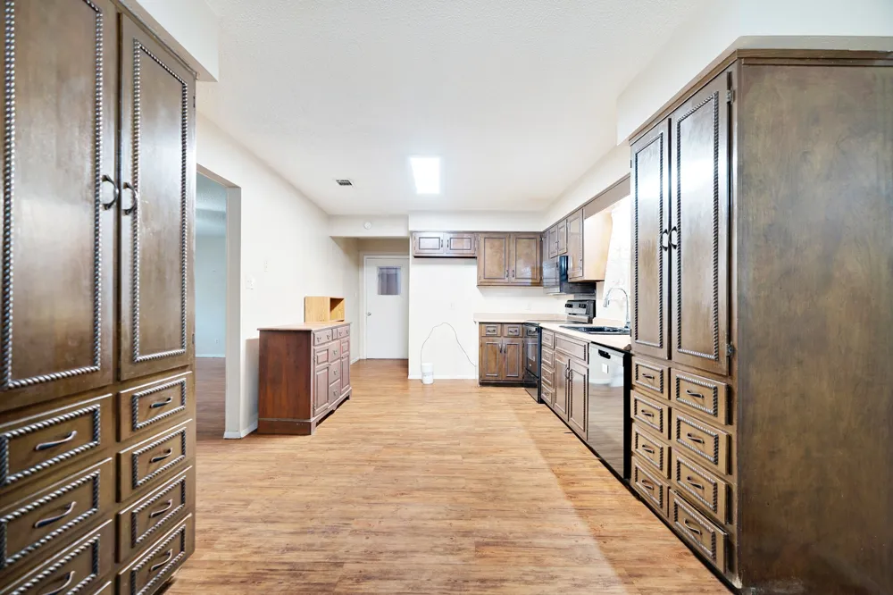 2820 W Kaufman Street Paris, TX 75460