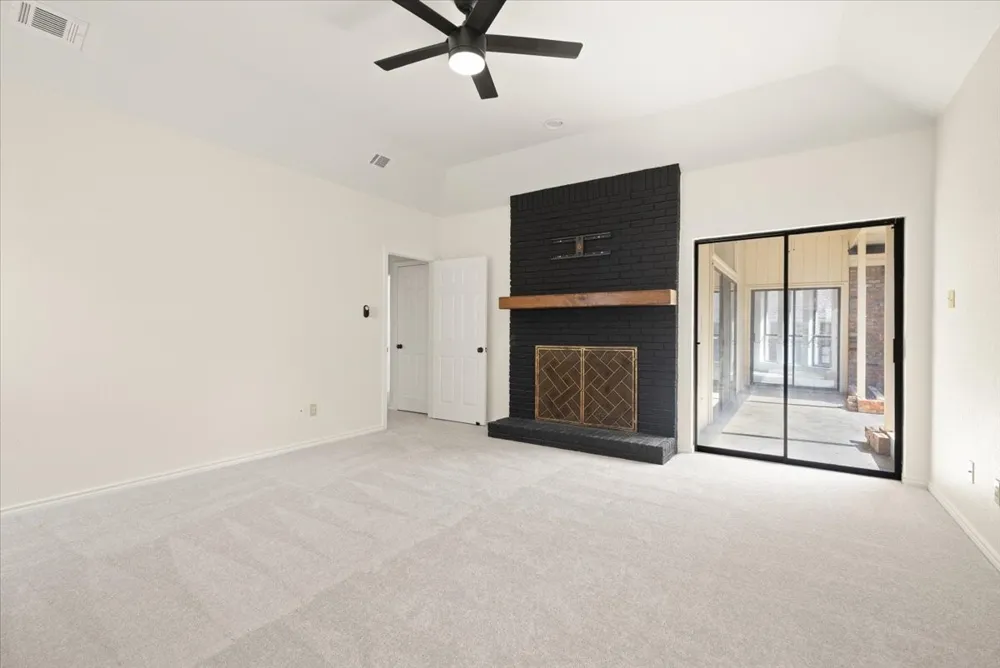 3637 Bluegrass Drive Grand Prairie, TX 75052