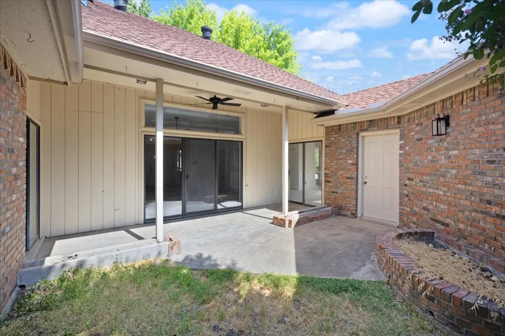3637 Bluegrass Drive Grand Prairie, TX 75052