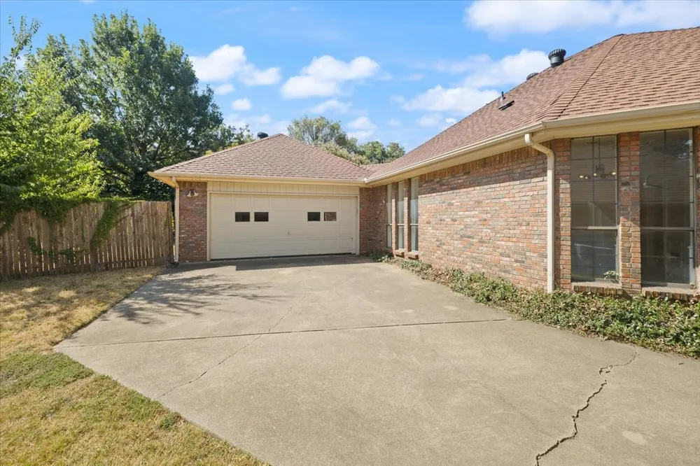 3637 Bluegrass Drive Grand Prairie, TX 75052