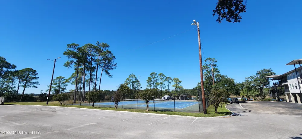 3230 Cumberland Road Ocean Springs, MS 39564