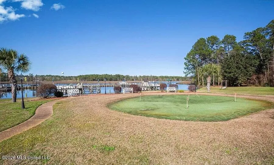 3230 Cumberland Road Ocean Springs, MS 39564