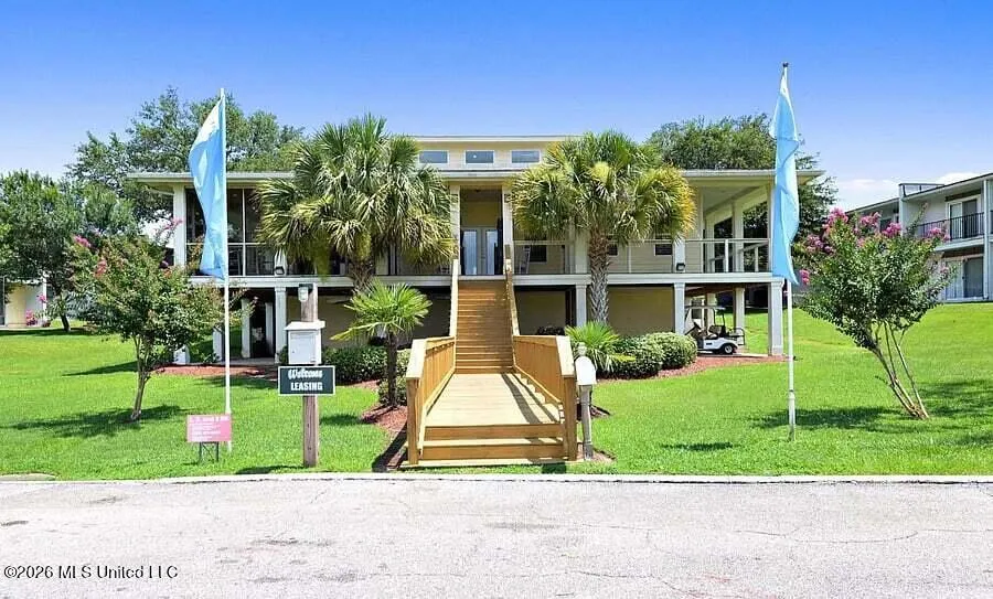 3230 Cumberland Road Ocean Springs, MS 39564