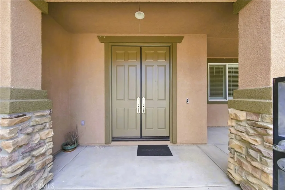 41648 Retsina Street Palmdale, CA 93551