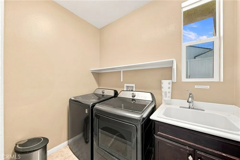 41648 Retsina Street Palmdale, CA 93551
