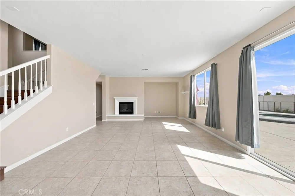 41648 Retsina Street Palmdale, CA 93551