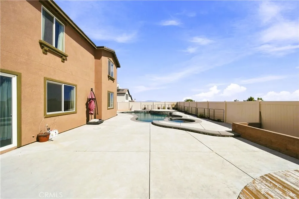 41648 Retsina Street Palmdale, CA 93551