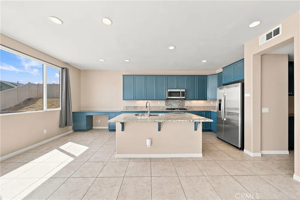 41648 Retsina Street Palmdale, CA 93551