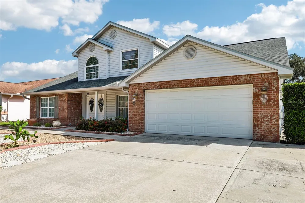 1424 DUMONT DRIVE Valrico, FL 33596