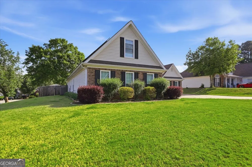 84 PEBBLE CREEK DR Newnan, GA 30265