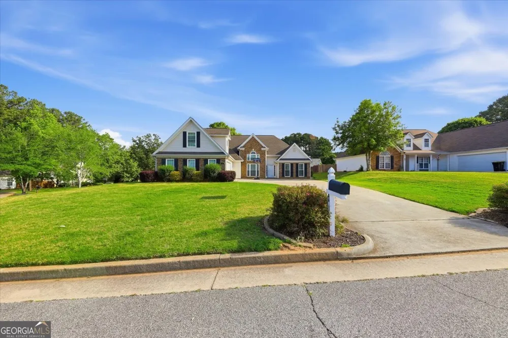 84 PEBBLE CREEK DR Newnan, GA 30265