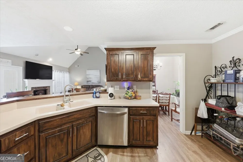 84 PEBBLE CREEK DR Newnan, GA 30265