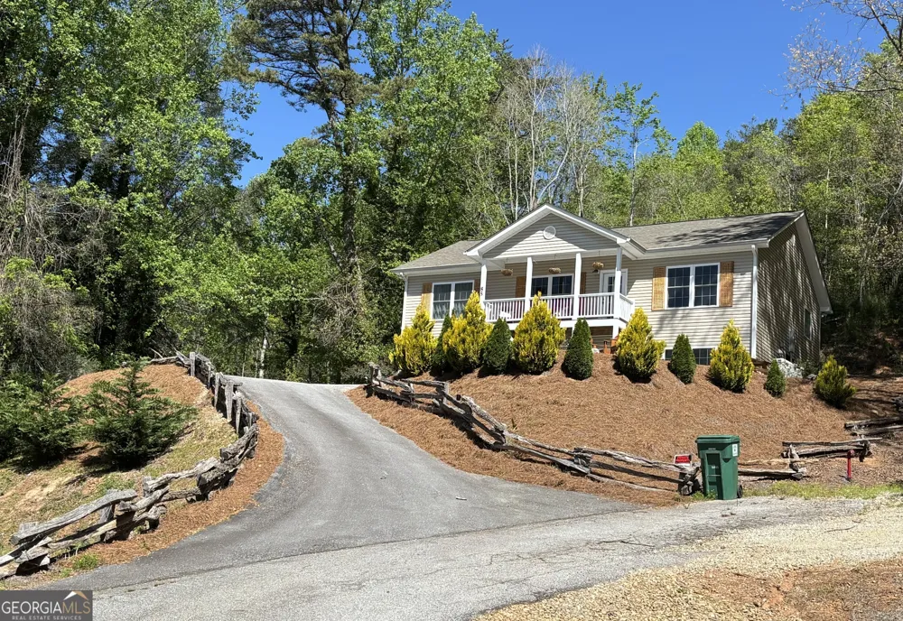 85 Dixieland LN Clayton, GA 30525