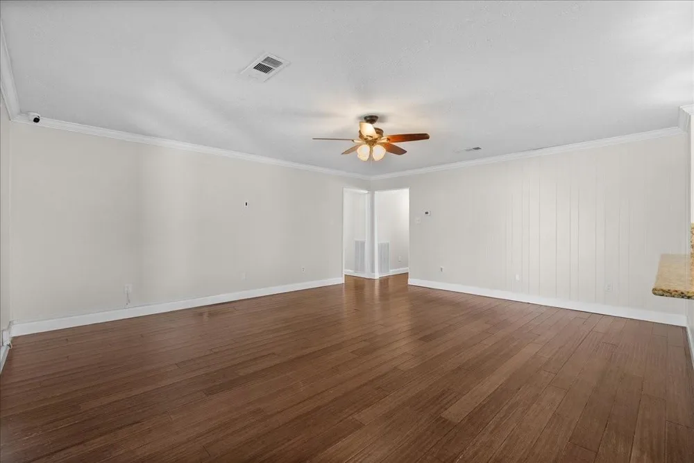 15703 Blackhawk Boulevard Friendswood, TX 77546