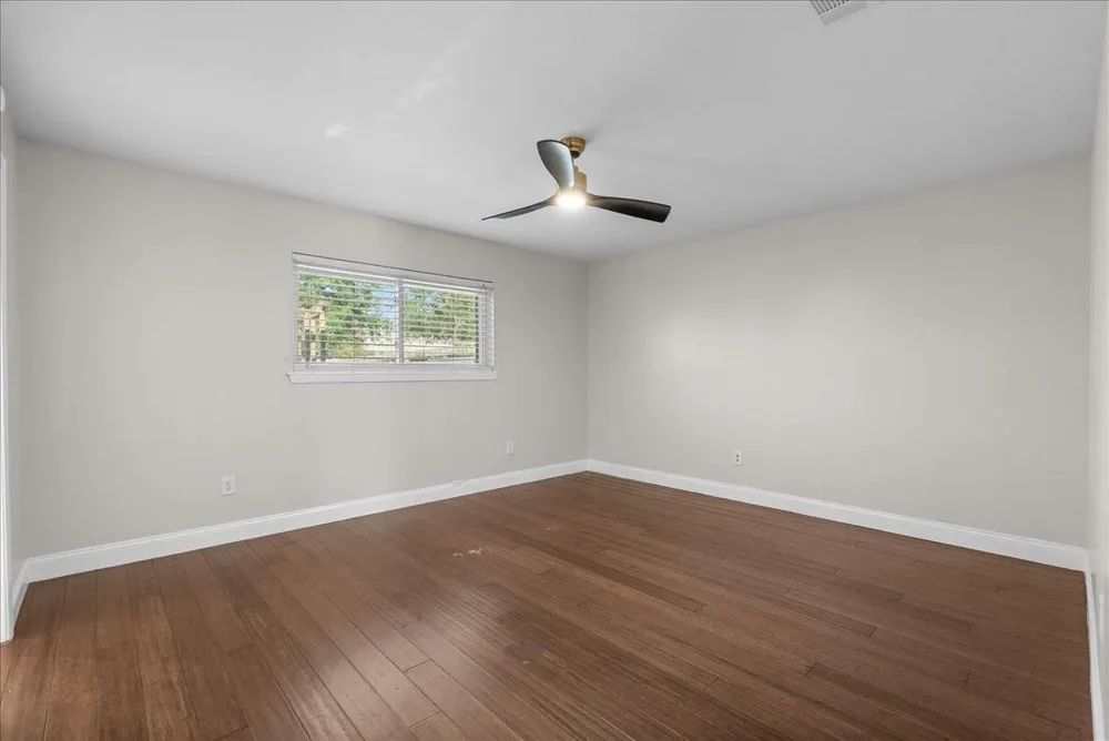 15703 Blackhawk Boulevard Friendswood, TX 77546