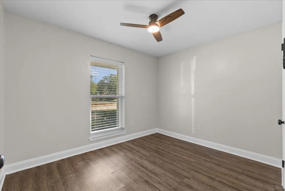 15703 Blackhawk Boulevard Friendswood, TX 77546