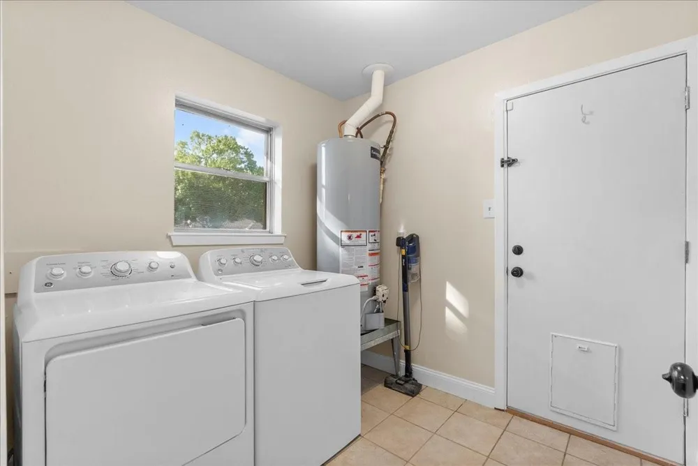 15703 Blackhawk Boulevard Friendswood, TX 77546