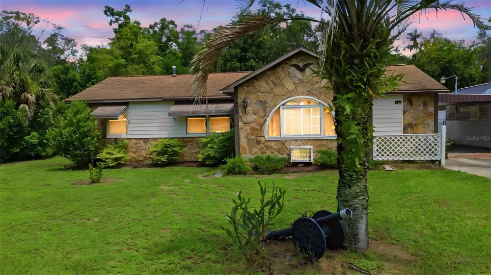 324 RIVIERA DRIVE Debary, FL 32713