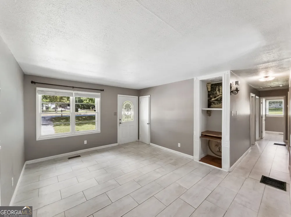 2555 Cleveland RD Bogart, GA 30622