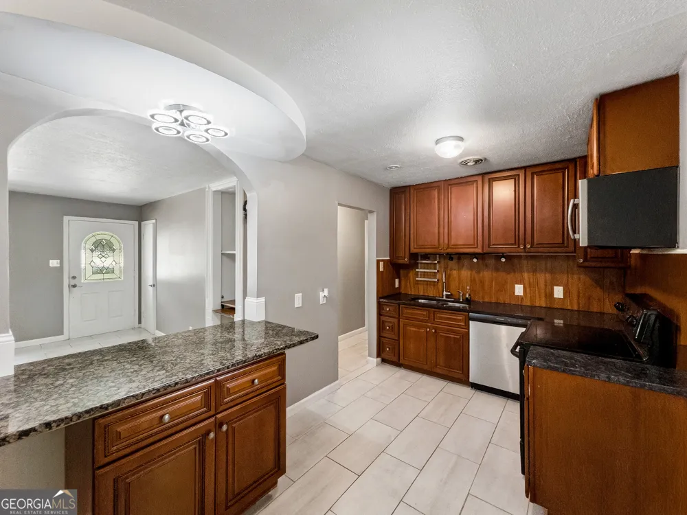 2555 Cleveland RD Bogart, GA 30622