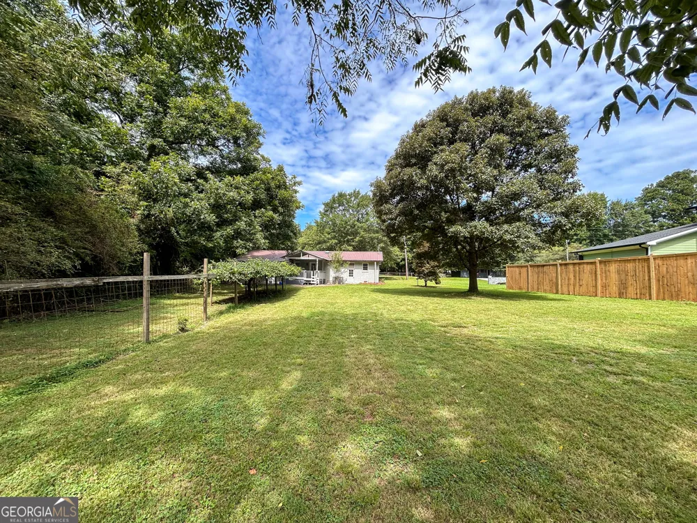 2555 Cleveland RD Bogart, GA 30622