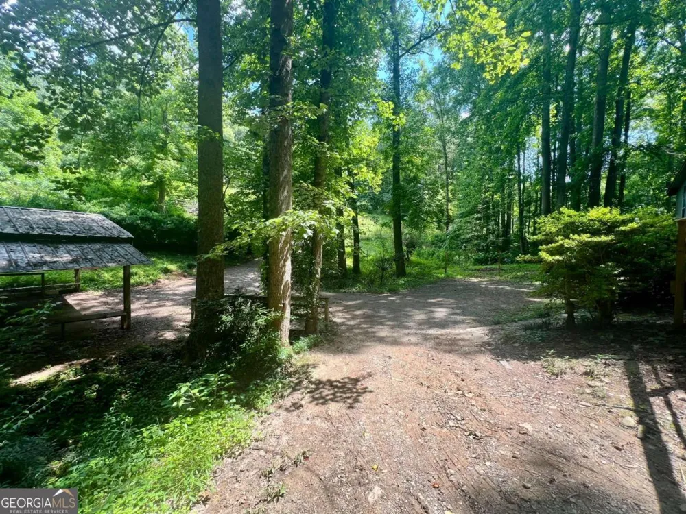 345 Banner CIR Ellijay, GA 30540
