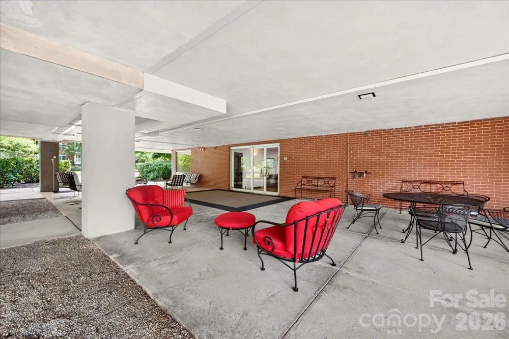1300 Queens Road #209 Charlotte, NC 28207