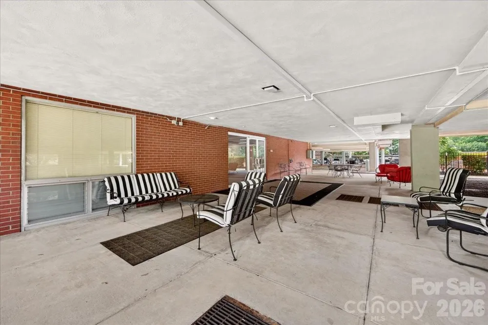 1300 Queens Road #209 Charlotte, NC 28207