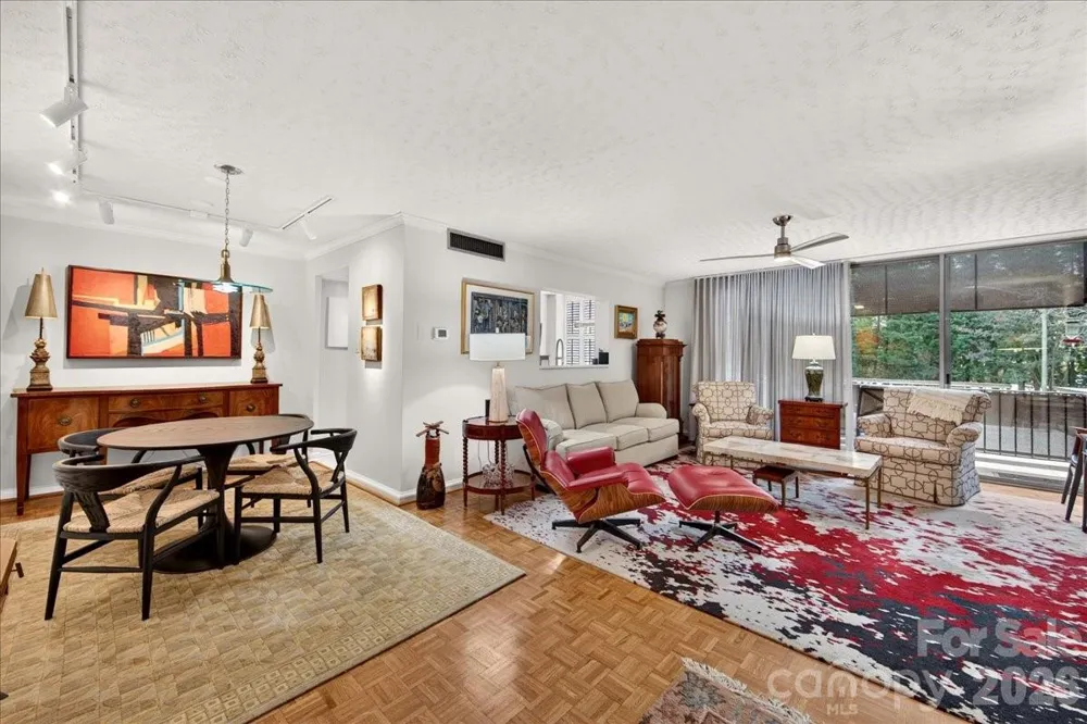 1300 Queens Road #209 Charlotte, NC 28207