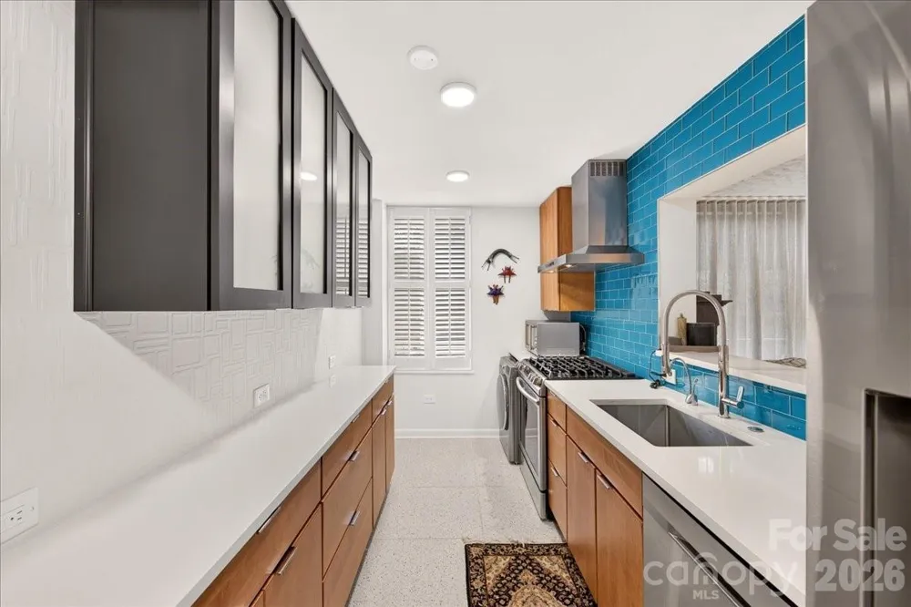 1300 Queens Road #209 Charlotte, NC 28207